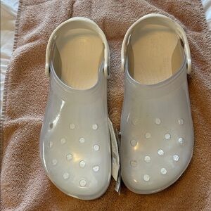 NWT Crocs Translucent Clog 206908-100 size 12